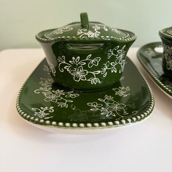 Temp-tations Green Floral Lace 4-Piece Serving Set Casserole & Platters - Picture 2 of 13